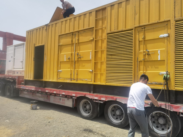 灵丘除了负载情况和发动机维护，还有哪些因素会影响 200kw 柴油发电机的油耗？