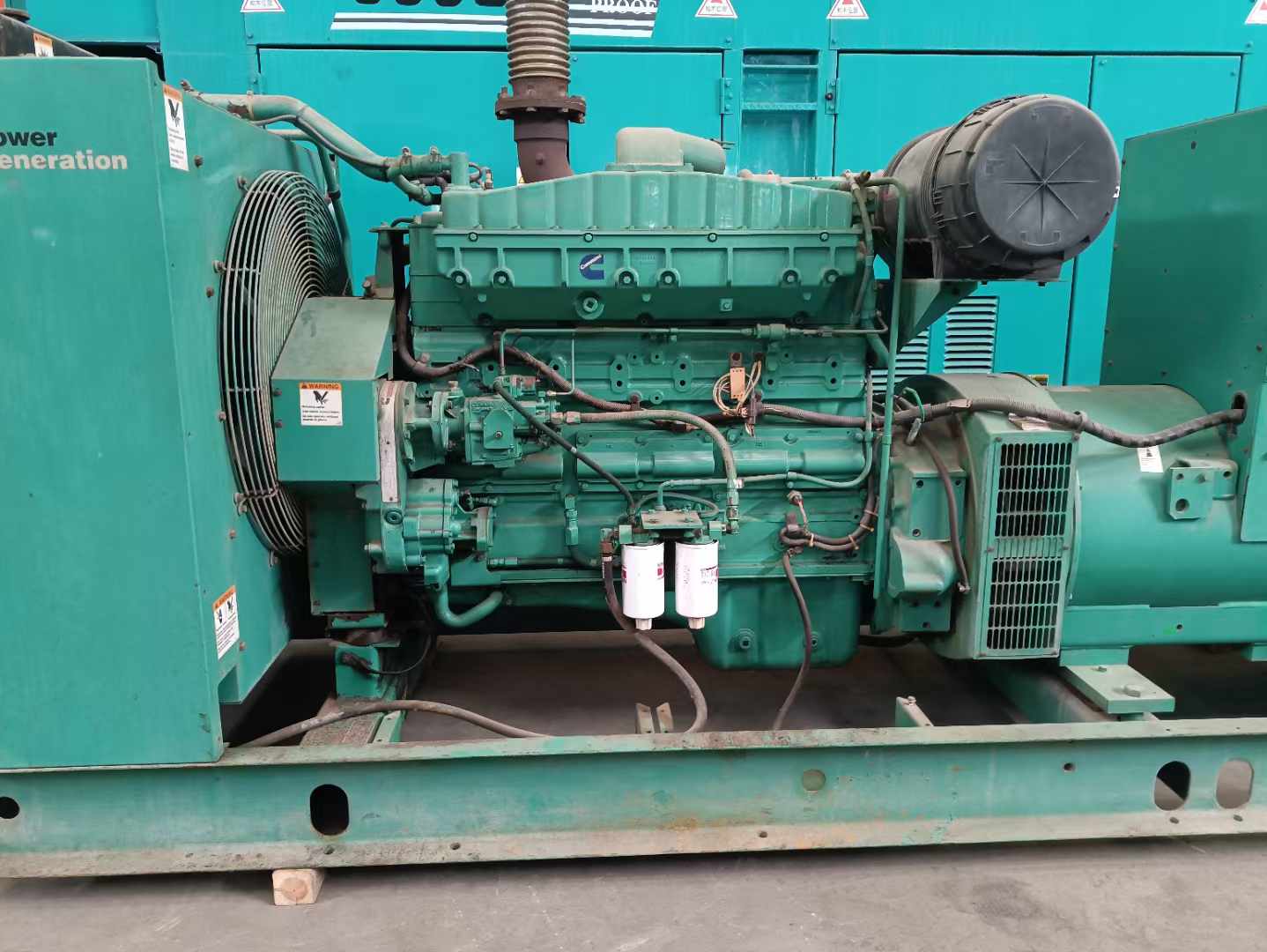 灵丘过载会对 600kW 柴油发电机组造成哪些损害？