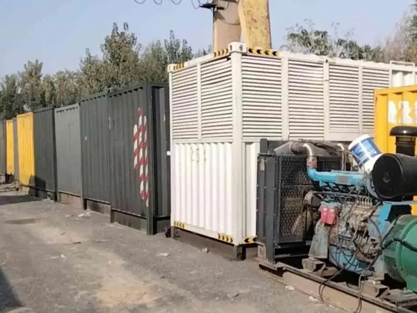 灵丘200KW柴油发电机机组每小时油耗是多少?