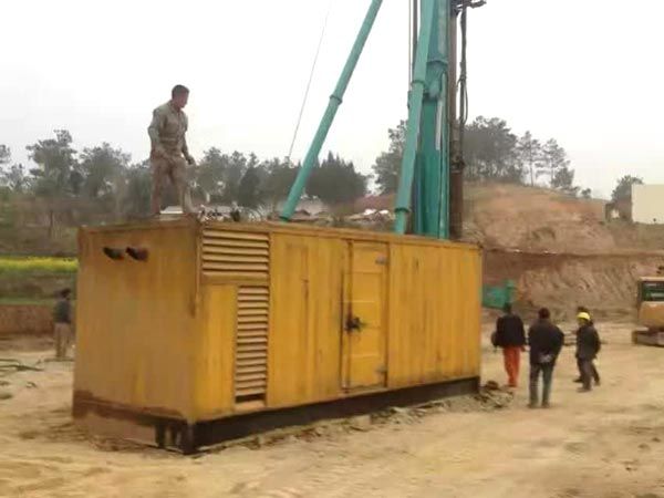 灵丘如何判断水冷式机油散热器密封件是否需要更换?
